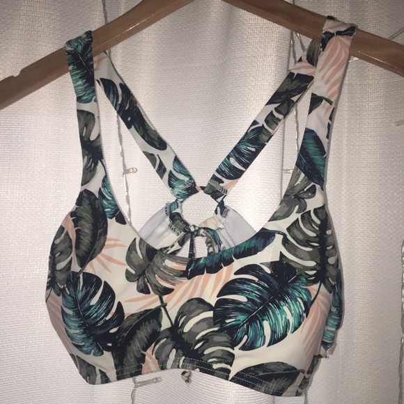 tropical top - Picture 1 of 6